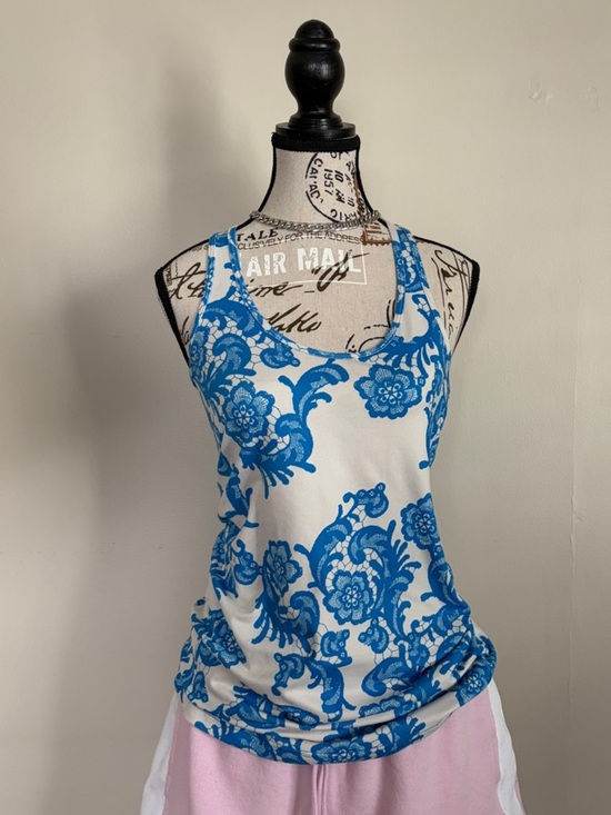 lululemon athletica Tops - Y2K lululemon blue paisley floral racerback athletic tank top